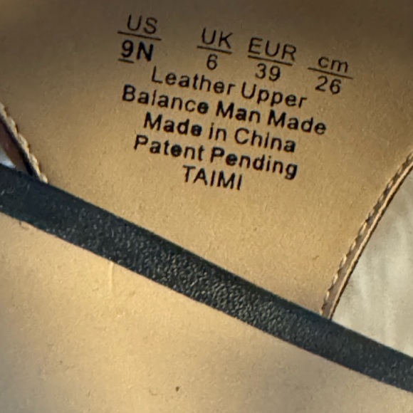 Naturalizer sandals, size 9 N - Picture 5 of 8